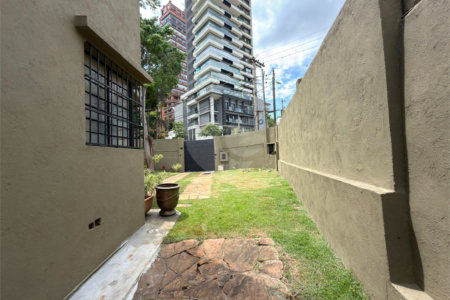 Sobrado para alugar com 6 quartos, sendo 2 suítes,  em Consolação, São Paulo, SP