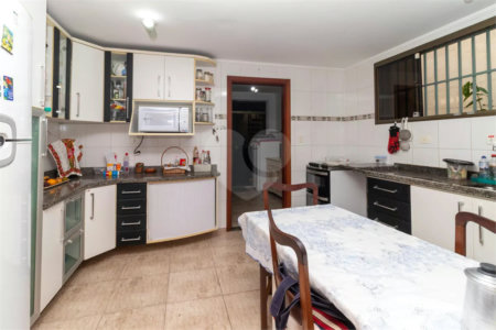 Casa à venda com 4 suítes em Vila Ipojuca, São Paulo, SP