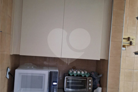 Casa de Vila à venda com 3 quartos, sendo 1 suíte, em Vila Bertioga, São Paulo, SP