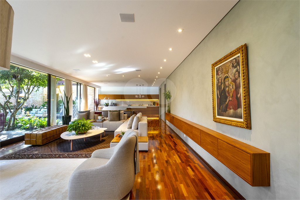 Casa à venda com 4 suítes no condomínio Vila Flora, São Paulo - SP
