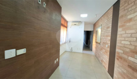 Sobrado à venda com 3 suítes em Vila Hortência, Sorocaba, SP