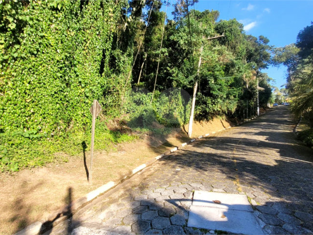 Terreno à venda no condomínio Parque Imperial da Cantareira, Mairiporã - SP