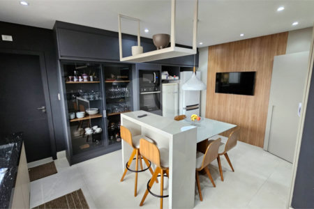 Apartamento à venda com 3 quartos, sendo 1 suíte,  no Centro, Suzano, SP