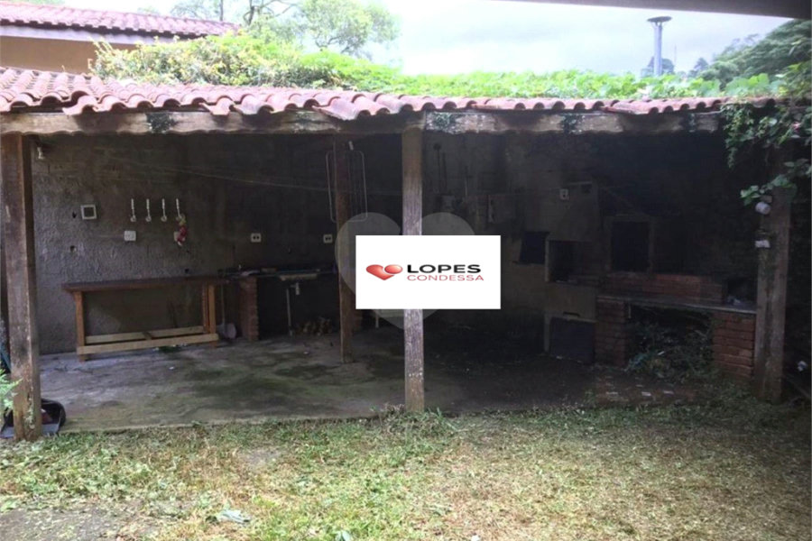 Casa Térrea à venda com 3 quartos, sendo 2 suítes, em Roseira, Mairiporã, SP