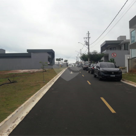 Lote à venda no Condomínio Monte das Araucárias