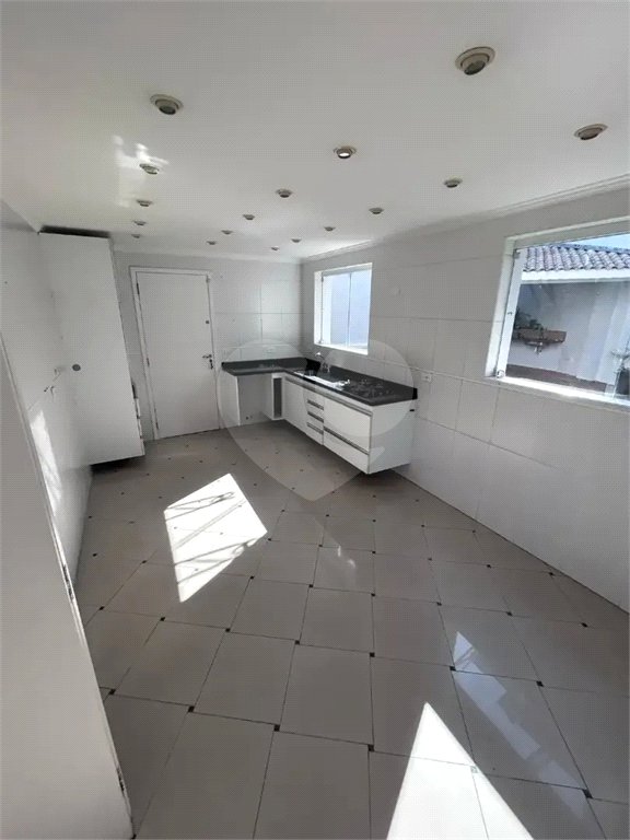 Sobrado à venda com 4 quartos, sendo 2 suítes, em Tremembé, São Paulo, SP
