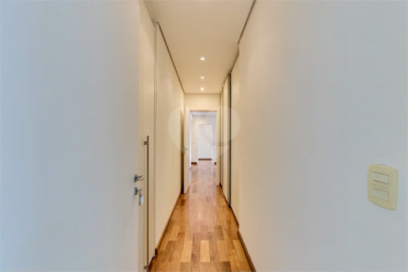 Apartamento à venda ou para alugar com 4 suítes em Alto da Boa Vista, São Paulo, SP