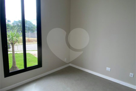 Casa à venda com 3 suítes no condomínio Parque das Camélias, Jundiaí - SP