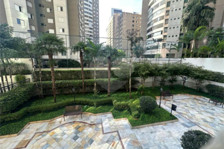 Apartamento à venda com 3 quartos, sendo 1 suíte, em Indianópolis, São Paulo, SP