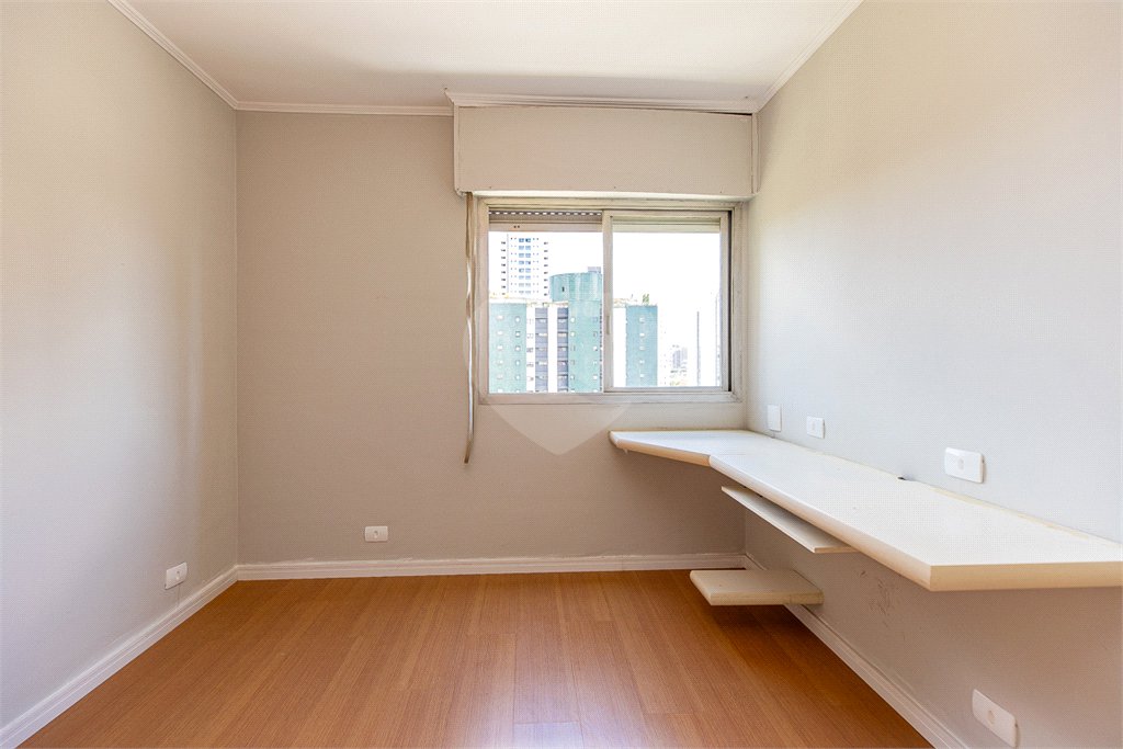 Apartamento à venda com 3 quartos, sendo 1 suíte,  em Brooklin, São Paulo, SP