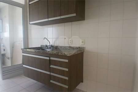Apartamento para alugar com 2 quartos, sendo 1 suíte, em Vila Anastácio, São Paulo, SP