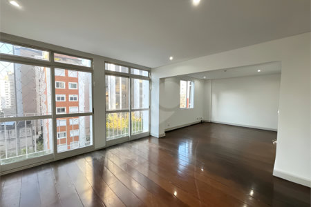 Apartamento à venda com 3 quartos, sendo 1 suíte, em Cerqueira César, São Paulo, SP