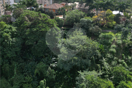 Terreno à venda em Paraisópolis, São Paulo, SP