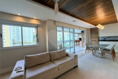 Apartamento à venda com 3 suítes em Vila Mariana, São Paulo, SP
