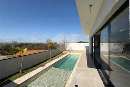 Casa à venda ou para alugar com 4 suítes no condomínio Alphaville Castelo, Itu - SP