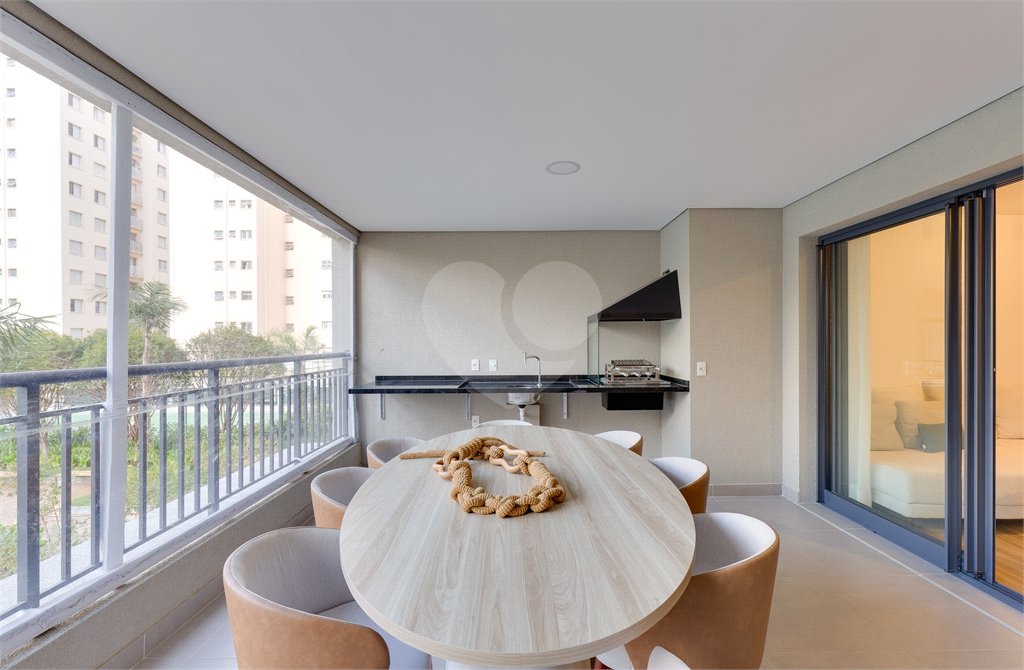 Apartamento à venda com 3 quartos, sendo 1 suíte, em Jardim Marajoara, São Paulo, SP