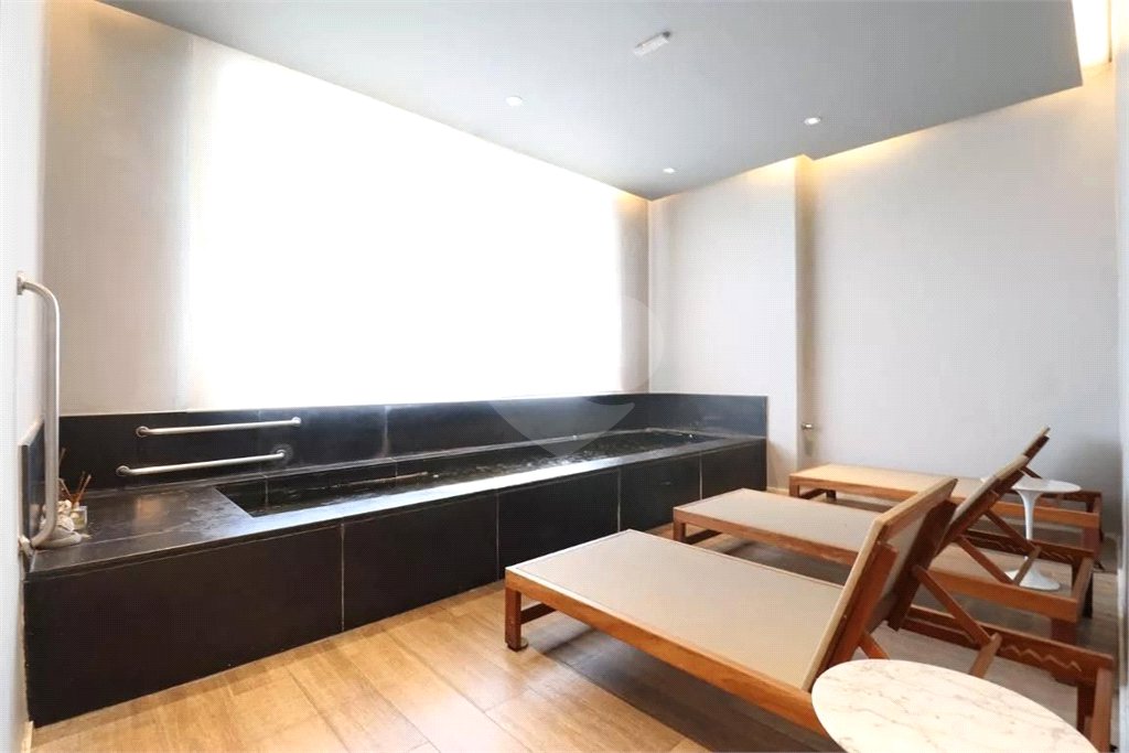 Apartamento à venda com 2 quartos, sendo 1 suíte,  em Barra Funda, São Paulo, SP