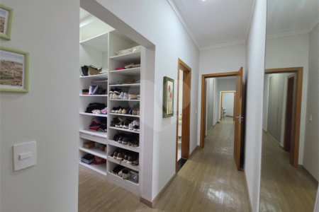 Casa à venda com 3 suítes no condomínio Village Ipanema I, Araçoiaba da Serra - SP
