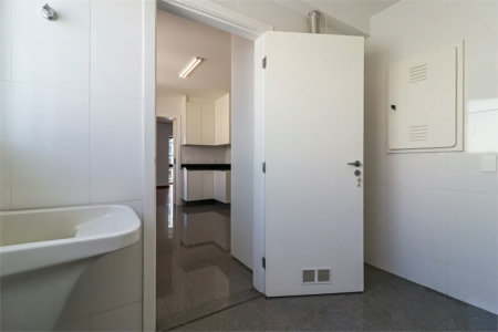 Apartamento à venda com 3 suítes em Cidade Monções, São Paulo, SP