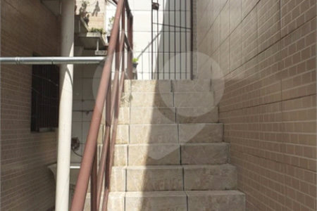 Sobrado à venda com 11 quartos em Vila Firmiano Pinto, São Paulo, SP