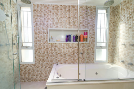 Apartamento de Alto Padrão no Campo Belo para venda com porteira fechada, com 4 dormitórios suítes e 4 vagas com lazer de club.