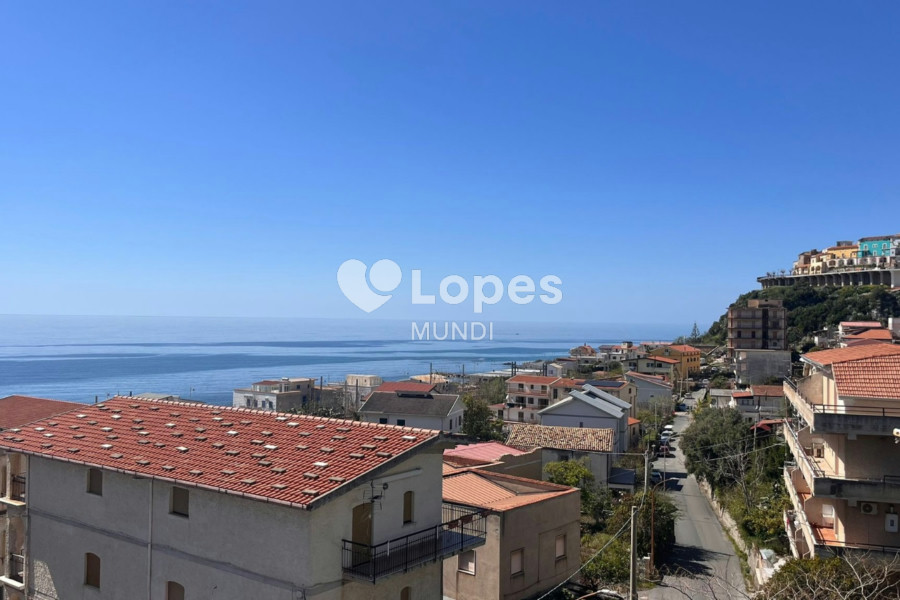 Apartamento com 2 quartos à venda em San Lucido, Itália – Próximo à praia