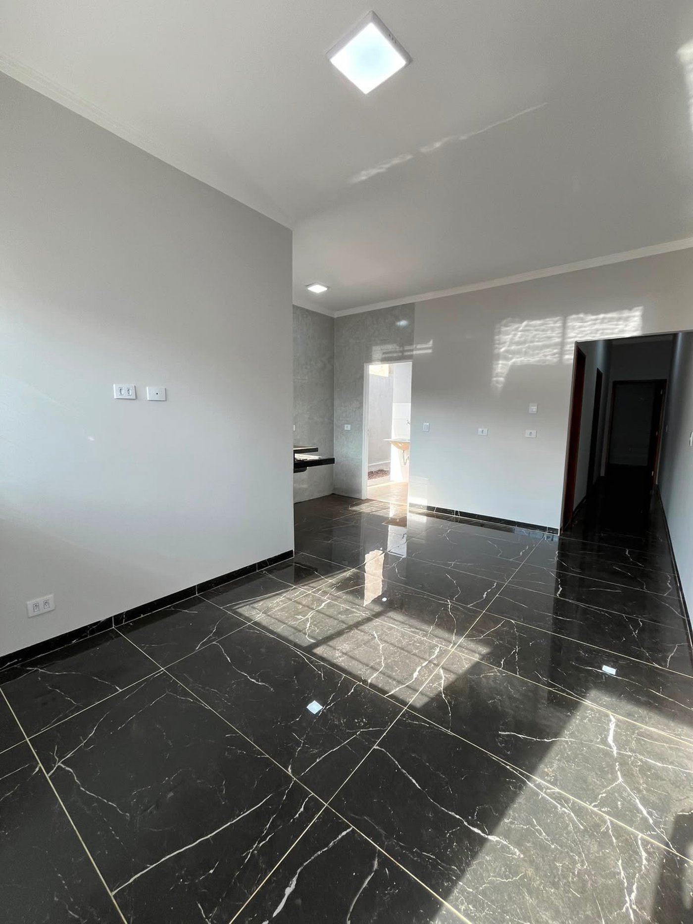 Casa à venda com 2 quartos, sendo 1 suíte,  em Nova Tres Lagoas, Três Lagoas, MS