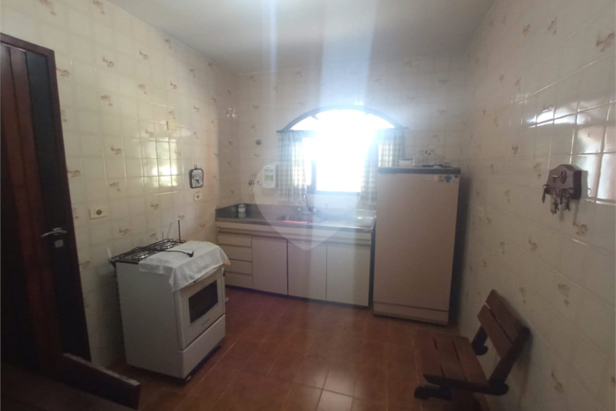 Casa à venda com 4 quartos, sendo 1 suíte, no condomínio Alpes da Cantareira, Mairiporã - SP