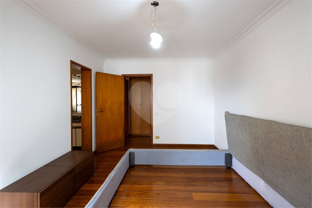 Apartamento à venda com 4 quartos, sendo 3 suítes,  em Jardim Monte Kemel, São Paulo, SP