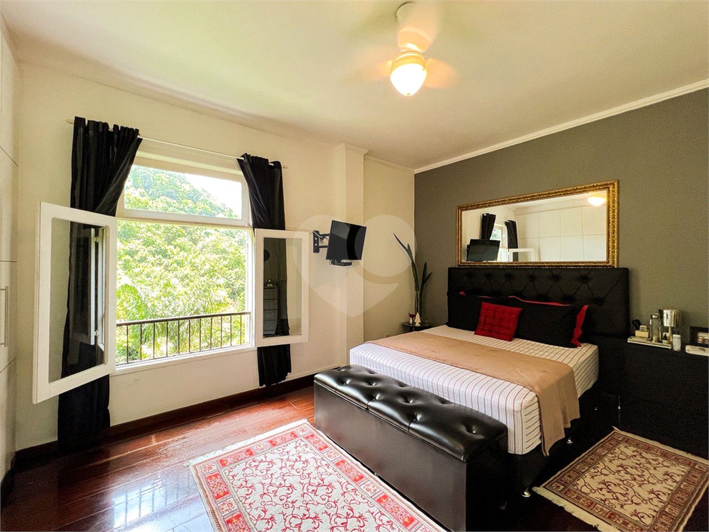 Casa à venda com 5 quartos, sendo 3 suítes,  em São Conrado, Rio de Janeiro, RJ