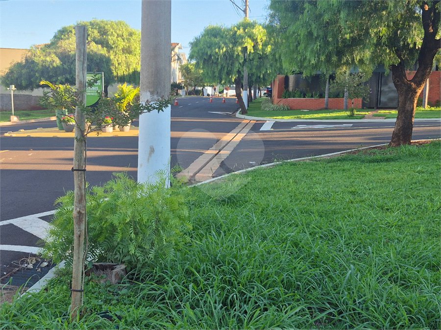 Terreno à venda no condomínio Altos do Jaraguá, Araraquara - SP