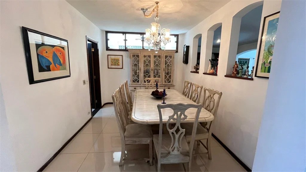Casa à venda com 4 quartos, sendo 2 suítes,  em Lar São Paulo, São Paulo, SP