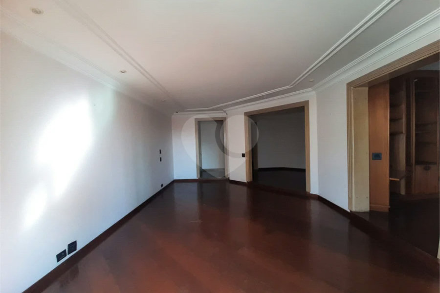 Apartamento à venda com 3 suítes em Tatuapé, São Paulo, SP