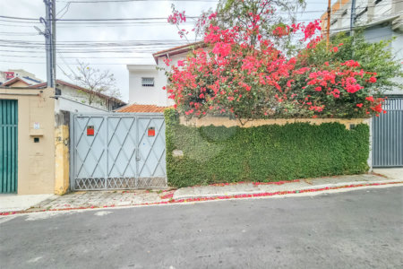 Casa à venda com 3 quartos, sendo 1 suíte, em Chácara Santo Antônio (zona Sul), São Paulo, SP