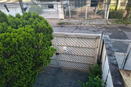 Casa à venda com 3 quartos, sendo 1 suíte, em Mirandópolis, São Paulo, SP