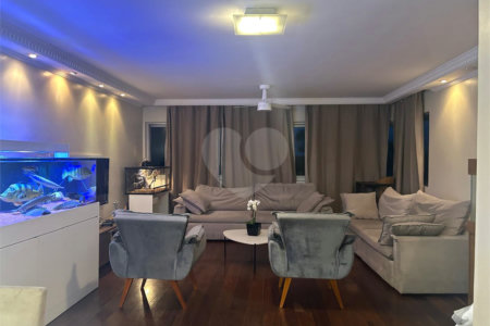 Apartamento à venda com 4 quartos, sendo 3 suítes,  em Interlagos, São Paulo, SP