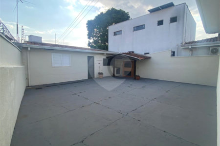 Casa à venda com 3 quartos, sendo 1 suíte, no Centro, Araraquara, SP