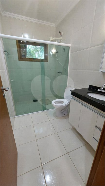 Casa à venda com 4 quartos, sendo 1 suíte, no condomínio Marf II, Bom Jesus dos Perdões - SP