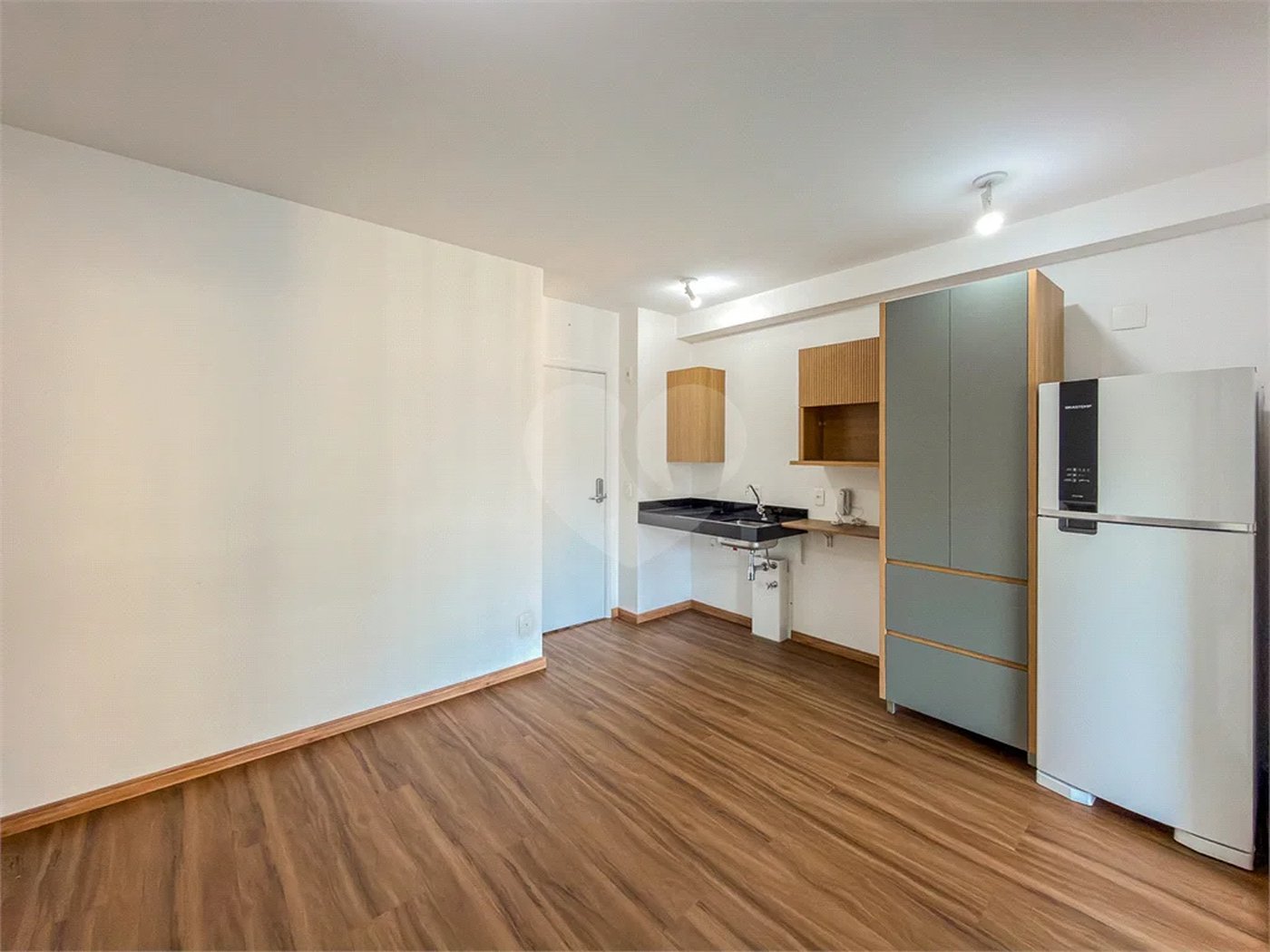 Studio novo com 33m² e vaga na garagem na região da Aclimação em São Paulo - SP.