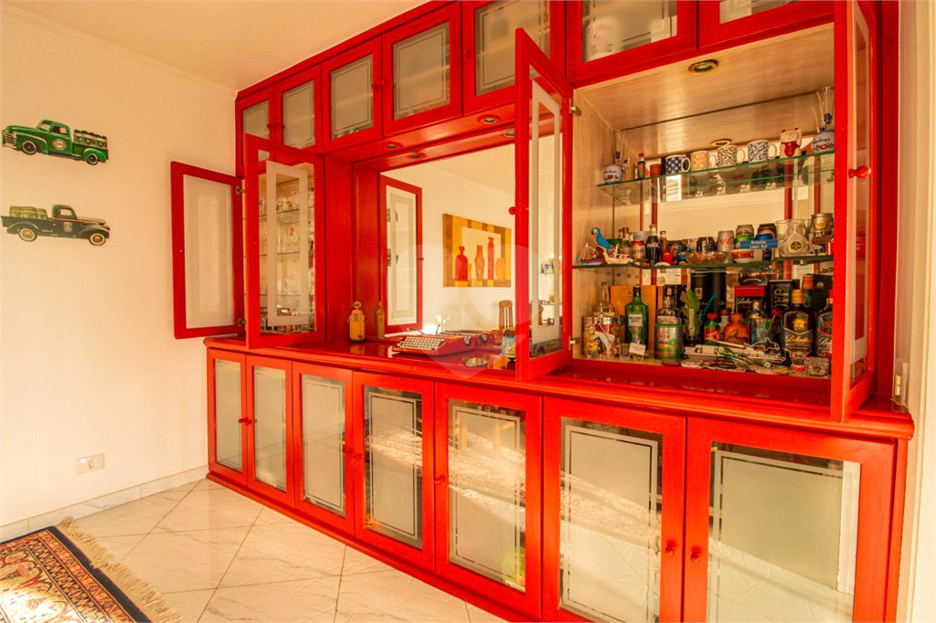 Apartamento à venda com 3 quartos, sendo 1 suíte, em Alto da Boa Vista, São Paulo, SP
