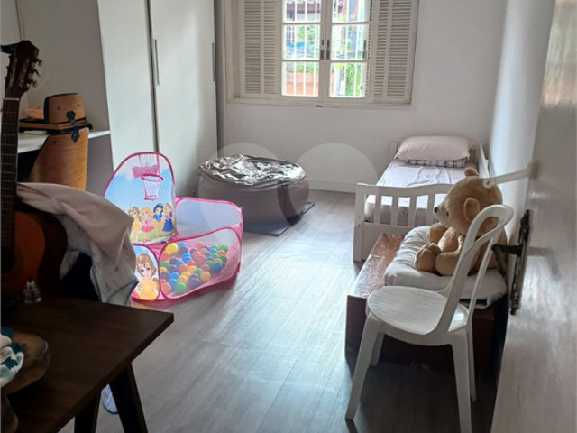 Sobrado à venda com 4 quartos, sendo 1 suíte,  em Santana, São Paulo, SP