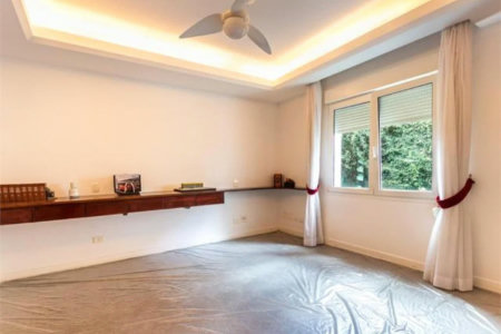 Casa à venda com 6 suítes no condomínio Vitória Régia, São Paulo - SP