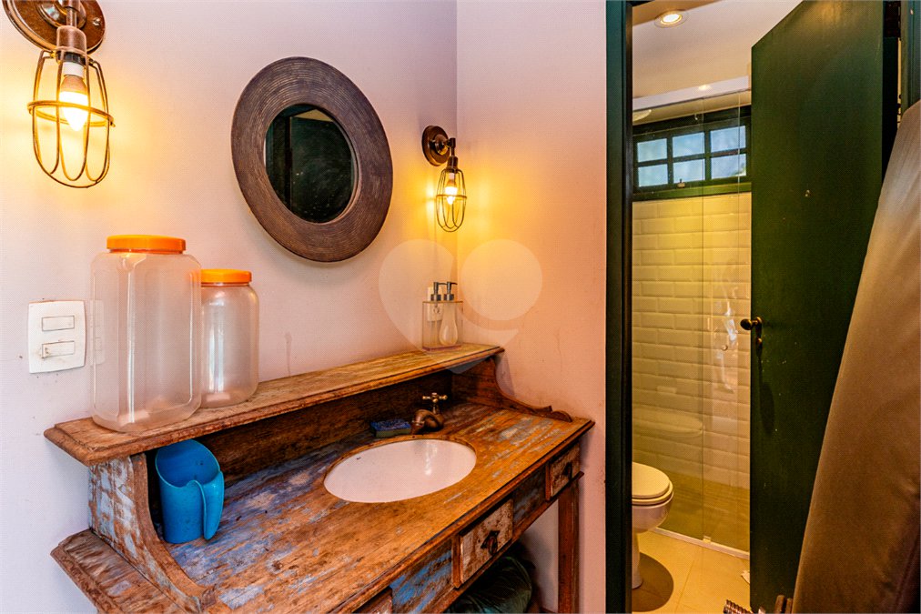 Casa à venda com 3 quartos, sendo 2 suítes,  em Alto da Boa Vista, São Paulo, SP