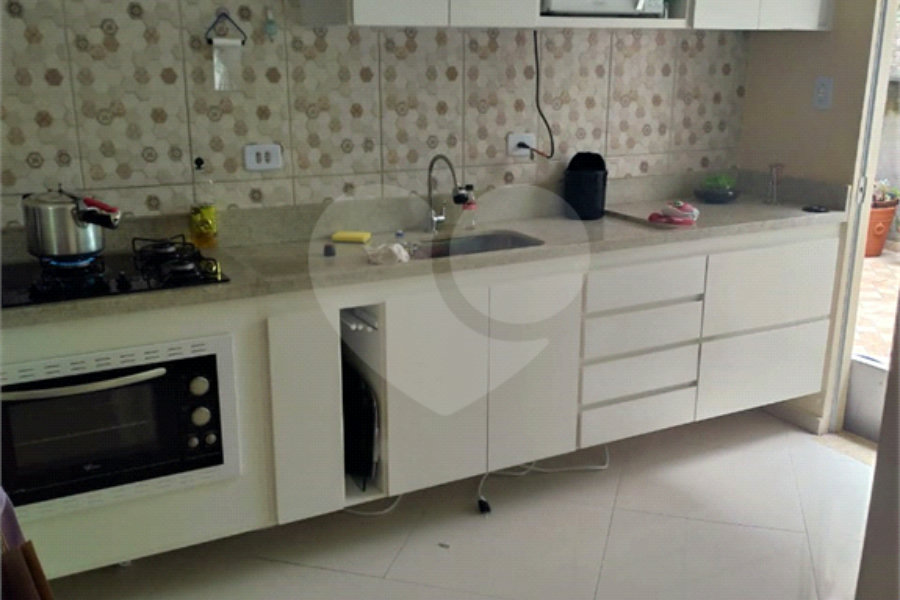 Casa à venda com 3 quartos em Vila Constança, São Paulo, SP