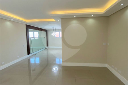 Casa à venda com 3 quartos, sendo 1 suíte, no condomínio Ana Carolina, São Paulo - SP