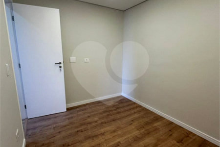 Apartamento à venda com 3 quartos, sendo 1 suíte,  em Jardim Arize, São Paulo, SP