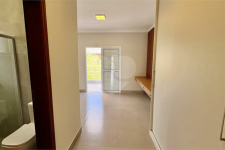 Casa à venda com 4 quartos, sendo 1 suíte,  no condomínio Villagio Milano, Sorocaba - SP