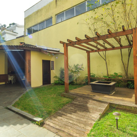 Casa Térrea à venda com 4 quartos, sendo 3 suítes, em Jardim Marajoara, São Paulo, SP