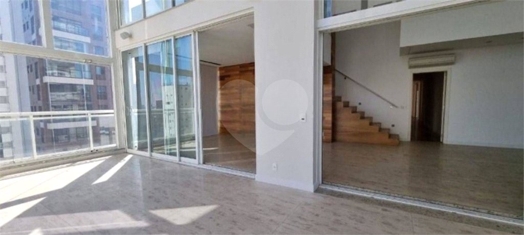Apartamento à venda com 3 suítes em Vila Mariana, São Paulo, SP