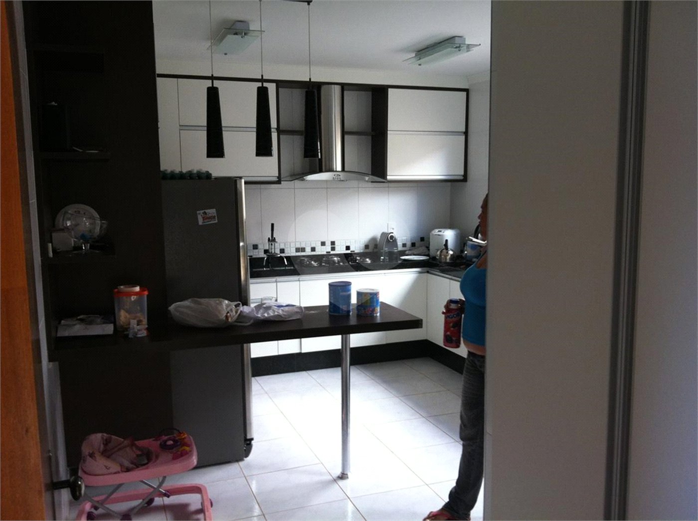 Sobrado à venda com 4 quartos, sendo 2 suítes,  em Ribeirânia, Ribeirão Preto, SP